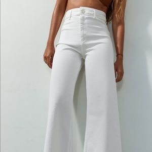 Zara marine straight ecru jeans